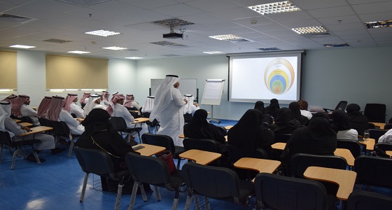 انعقاد دورة (مهارات الاخصائي الاجتماعي كعضو فريق معالج ) بمجمع الأمل في المدينة