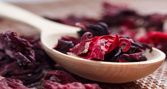 3 وصفات سحرية بالكركدية للشعر