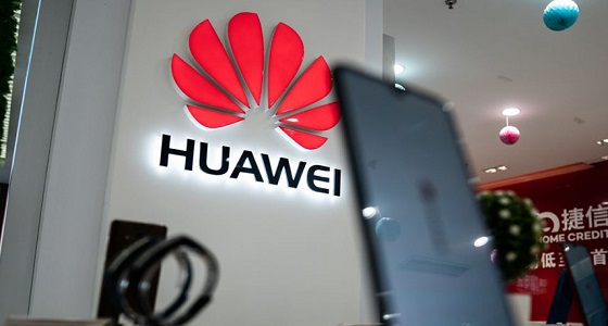 بعد قرار ترامب.. الصينيون يتحولون من آيفون إلى هواوي