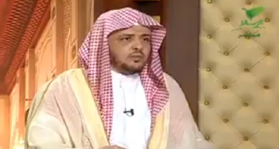 بالفيديو.. ” المصلح ” يوضح حكم إغماض العينين أثناء الصلاة