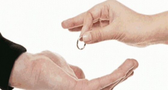 امرأة عن طلب الخلع من زوجها: كسول وطلباته كتير