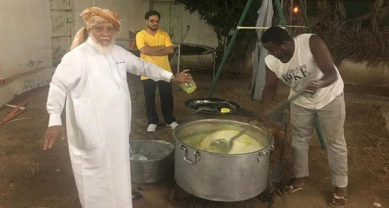 بالصور.. أهالي مكة يحتفون بيوم ” الشعبنة ” مع اقتراب شهر رمضان