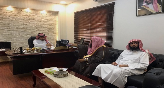 بالصور.. في زيارة رسمية مدير الأمر بالمعروف يلتقي مدير مستشفى الدلم