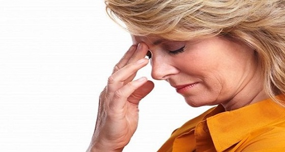 بالفيديو.. استشاري: ارتفاع نسبة التدخين عند النساء من أسباب ظهور الشيخوخة عليهن