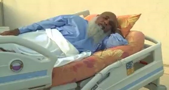 بالفيديو.. قائد سيارة يروي قصة مؤثرة عن إصابته بشلل رباعي في حادث مروري 