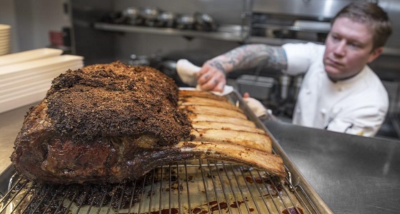 بالصور.. أغلى شريحة لحم في العالم.. ” سعرها 1200 دولار “