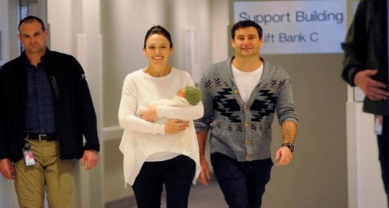 رئيسة وزراء نيوزيلندا تروي تفاصيل فكاهية عن خطوبتها