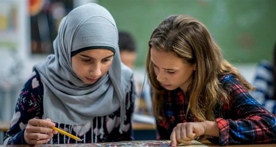 النمسا تحظر الحجاب بالمدارس الإبتدائية وتفرض غرامة على الأسر المخالفة