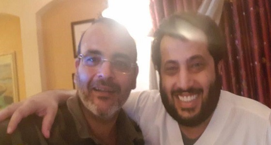 اعتذار مفاجئ لـ ” بهجت قمر ” عن كتابة فيلم سينمائي لتركي آل الشيخ