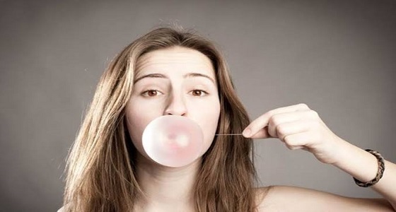 فوائد مذهلة لمضغ العلكة 