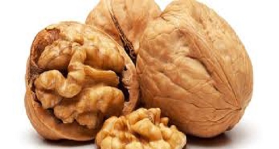 هل تتناوليه في رمضان.. تعرفي على فوائد الجوز السحرية للبشرة