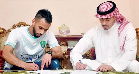 أزمة شرفية مع رئيس النادي الأهلي بعد التوقيع مع ” مندش “