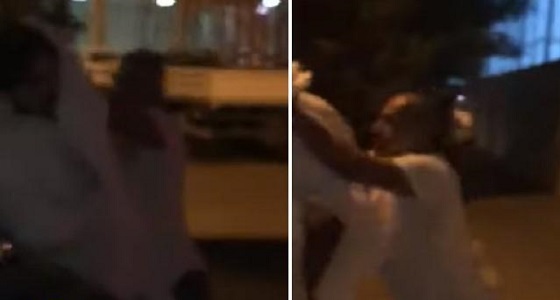 بالفيديو.. مشاجرة بين ضابط وعسكري بالأسلحة النارية