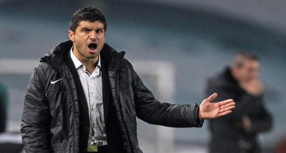 ” الهريفي ” يكيل المديح لمدرب التعاون