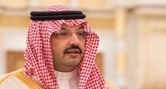 أمير عسير يقلد عددا من الضباط رتبهم الجديدة