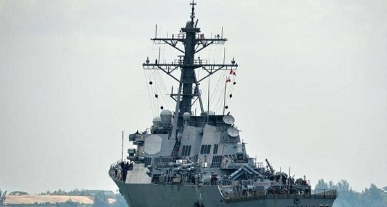 إخفاء سفينة ” ماكين ” عن نظر ترامب بحيلة ذكية