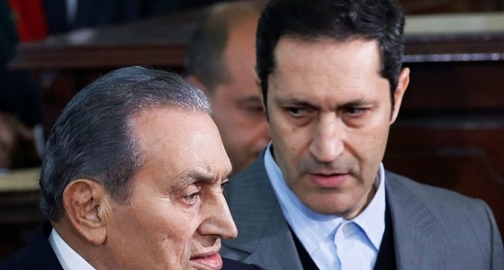 ” علاء مبارك ” يرد على شخص نصحه بالإعتذار عن فترة حكم والده