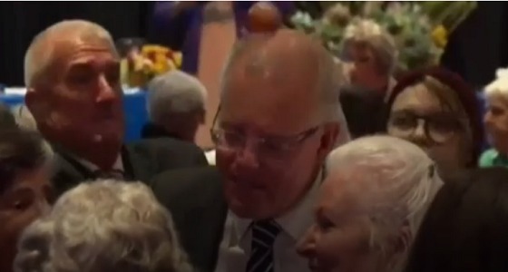 بالفيديو.. لحظة رشق رئيس الوزراء الأسترالي بالبيض