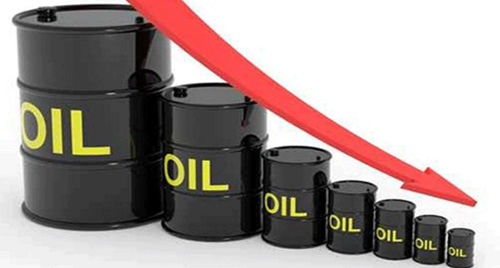 النفط يهبط بعد تهديد ترامب الصين بزيادة الرسوم الجمركية