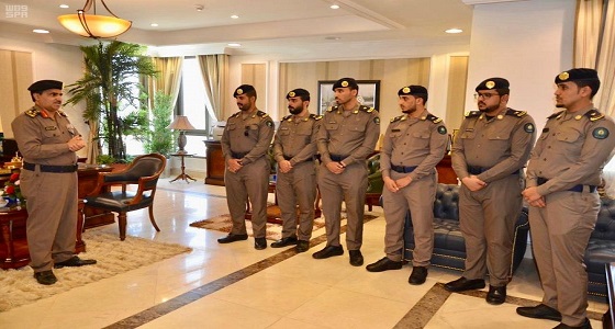 مدير الدفاع المدني بتبوك يقلّد عدداً من الضباط رتبهم الجديدة