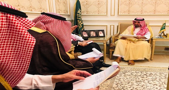 أمير نجران يستعرض الحلول العاجلة والمستقبلية للكهرباء بالمنطقة