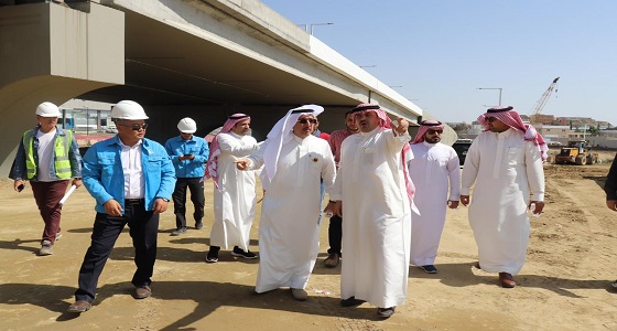 بالصور.. الحميدي يتفقد عدد من المشاريع التنموية بمدينة أبها