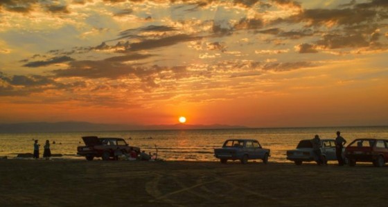 بالصور.. بحر قزوين أصبح مفتوحا للسياحة الفاخرة بعد انتهاء الأزمة