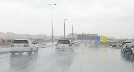 هطول أمطار غزيرة ورياح على عسير