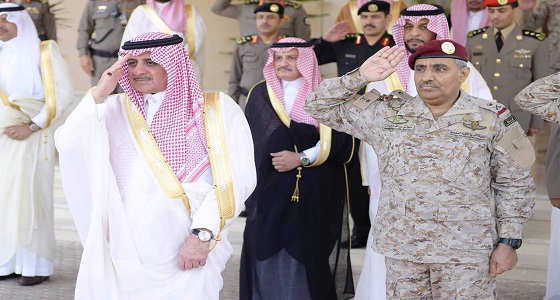 أمير منطقة تبوك يستقبل المهنئين بعيد الفطر