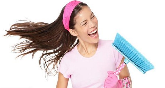 تمارين يمكنك ممارستها خلال قيامك بأعمال المنزل