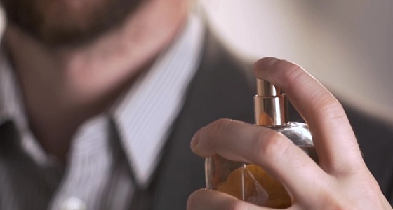 بعد زواج دام 5 سنوات.. سيدة تطلب الخلع بسبب نوع عطر زوجها!