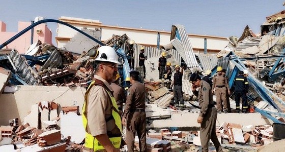 الدفاع المدني ينتشل جثة مقيم إثر انهيار مبنى في ينبع