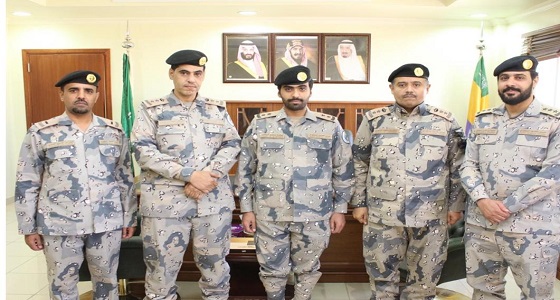 قائد قطاع حرس الحدود بطريف يقلد الملازم اسامة الناصر رتبته الجديدة