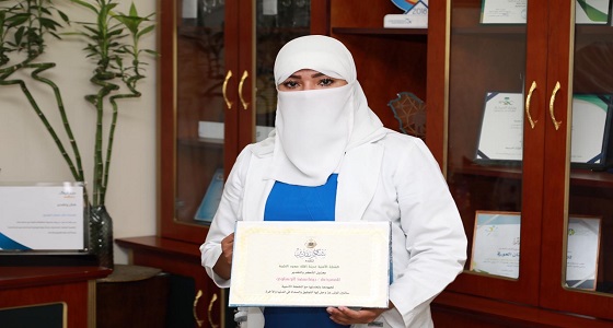 ” شرطة الرياض ” تكرم ممرضة في مدينة الملك سعود الطبية