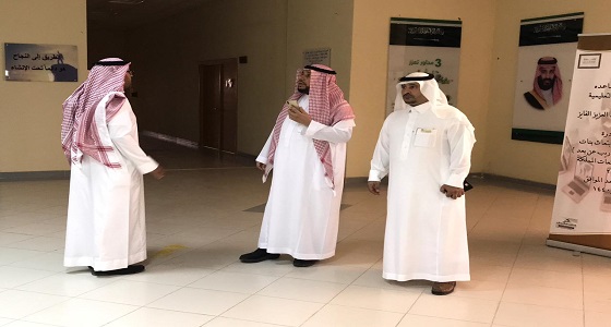 بالصور.. العثمان يتفقد مباني الإدارات النسائية ومركز التدريب