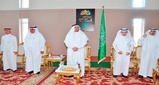 بالصور.. آل الشيخ يلتقي منسوبي ومنسوبات التعليم بعسير ويشيد بالجهود