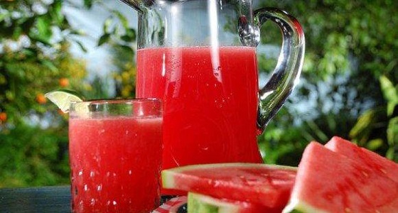 3 مشروبات طبيعية لإحراق دهون البطن والخصر