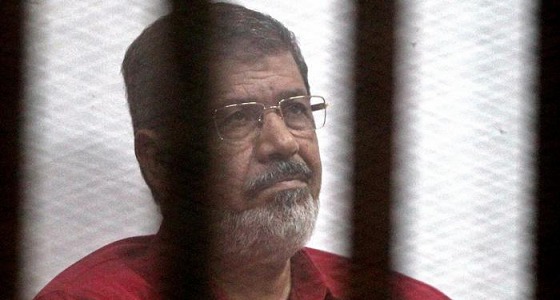 دفن جثمان محمد مرسي في مقابر شمال القاهرة
