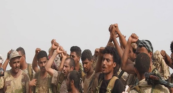 بالصور.. قوات المنطقة العسكرية الخامسة تحرر عددا من المواقع في ميدي باليمن