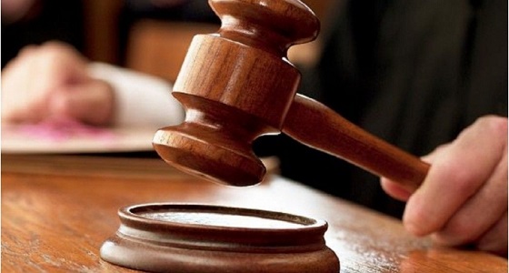 أمريكي مهدد بالسجن المؤبد بتهمة استعباد النساء جنسيا