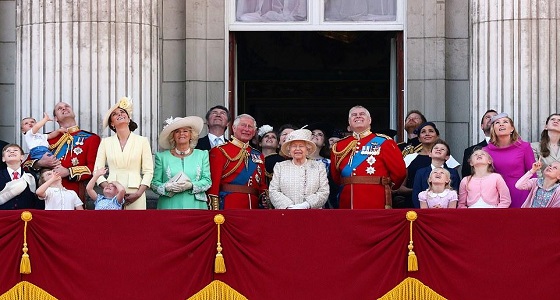 بريطانيا تحتفل بعيد ميلاد الملكة إليزابيث.. وميجان ماركل بوزن زائد