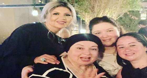 بالفيديو.. الفنانة المصرية نورا تظهر من جديد بعد 23 سنة من اعتزالها