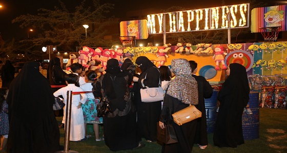 بالصور.. أمانة الرياض تعيد للأطفال ذاكرة الأجداد بفعاليات ” الحوامة ” احتفاءً بموسم العيد