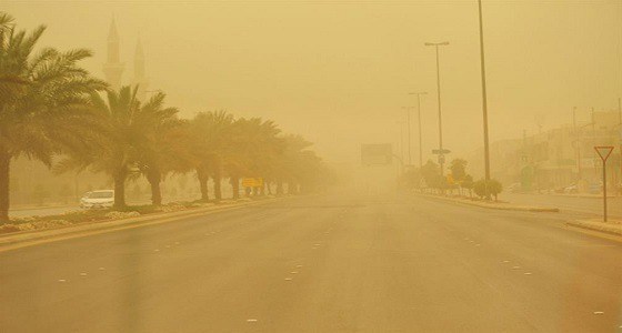 الأرصاد تحذر من استمرار الأتربة المثارة على الرياض وتكشف موعد الاستقرار