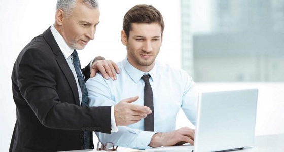 4 خطوات لتكسب ثقة مديرك وتصبح الموظف المثالي