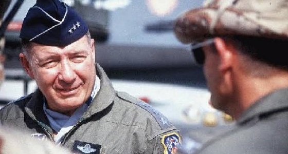 قائد القوات الجوية الأمريكية يتحدث عن دور المملكة في حشد تأييد العرب والعالم 