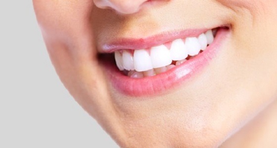 حافظي على صحة أسنانك بـ4 مكونات غذائية هامة