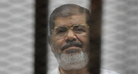 النيابة تأمر بالتحفظ على كاميرات مراقبة محاكمة &#8221; مرسي &#8221; وتكشف لحظاته الأخيرة