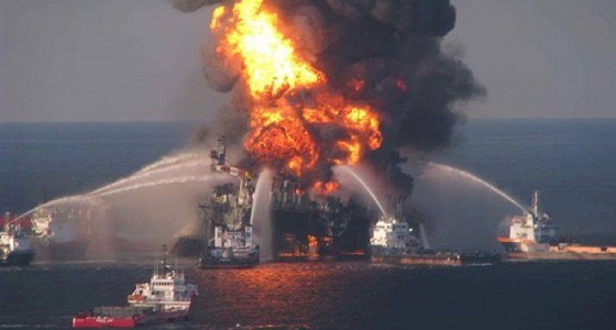 &#8221; لغم بحري &#8221; وراء الهجوم على ناقلتي النفط في خليج عمان