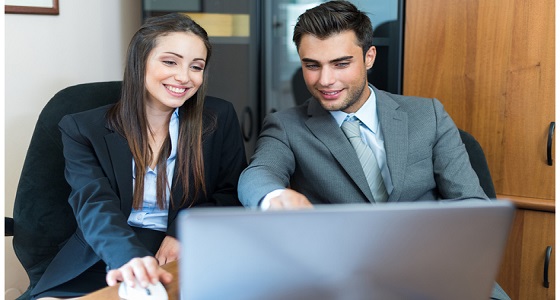 ” ضعي حدودا ” .. نصائح للزوجة التي تعمل مع زوجها في العمل